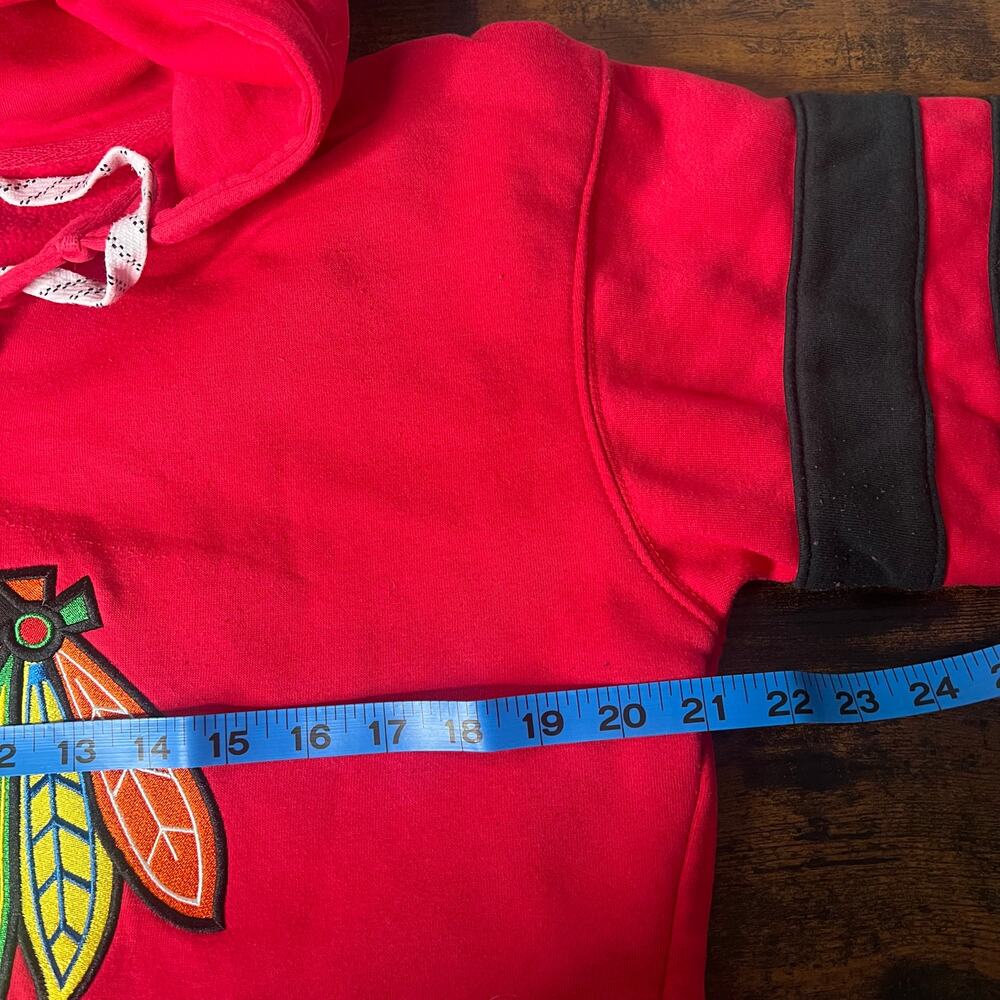 NHL Chicago Blackhawks Lace Up Hoodie Red Mens Small Embroidered Logo Sweatshirt - Picture 7 of 10